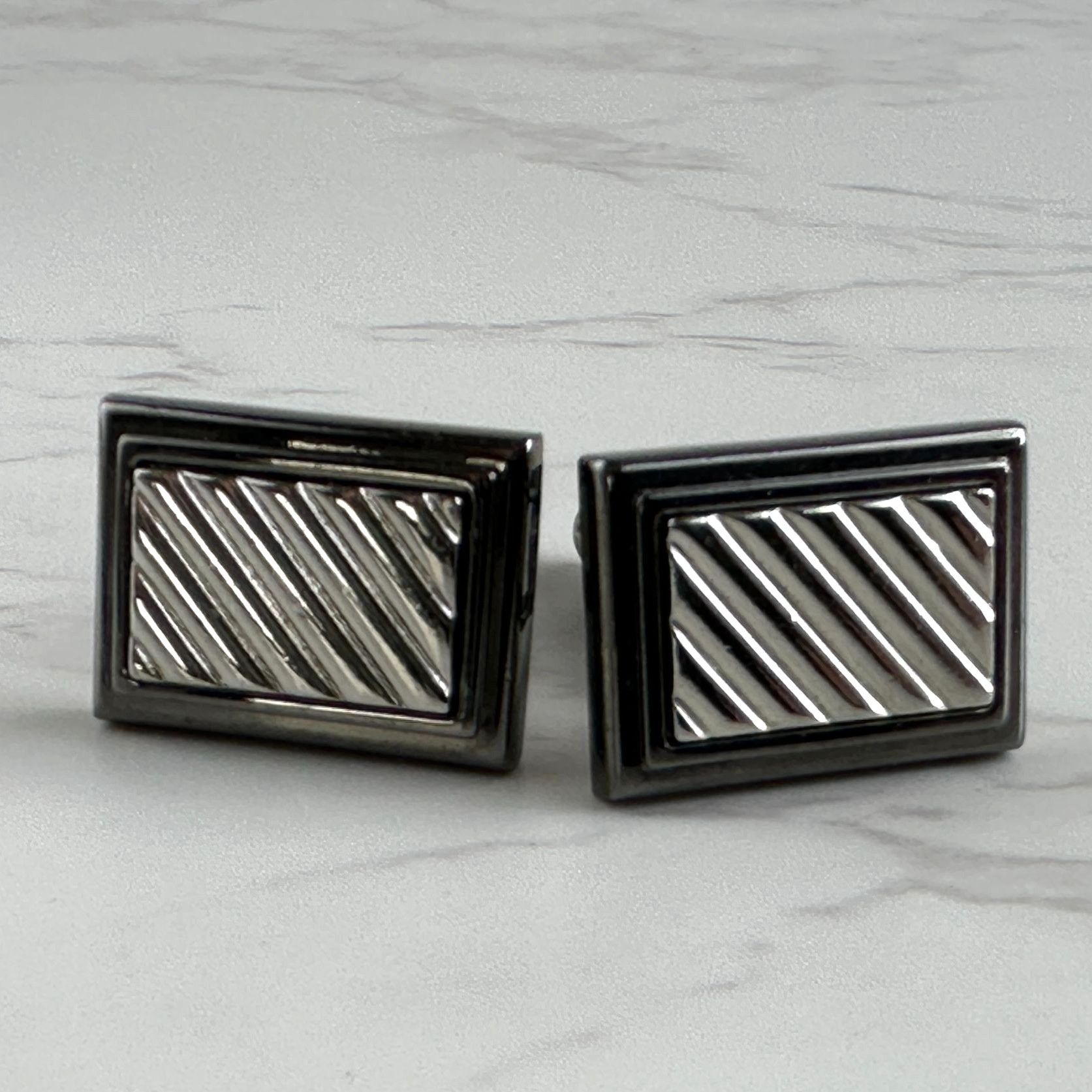 Vintage Gunmetal & Silver Rectangular Stripe Cufflinks For Men Size ONE SIZE - 2 Thumbnail