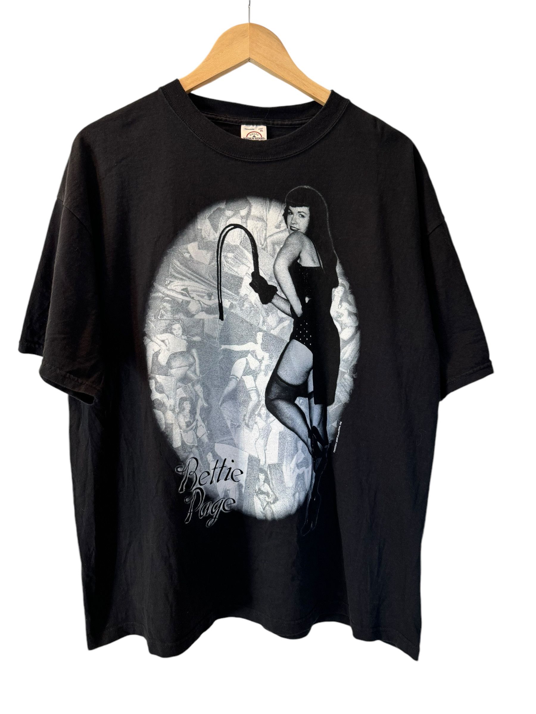 Delta × Vintage 2001 Bettie Page Queen Rockabilly T-shirt Size US XL / EU 56 / 4 - 1 Thumbnail