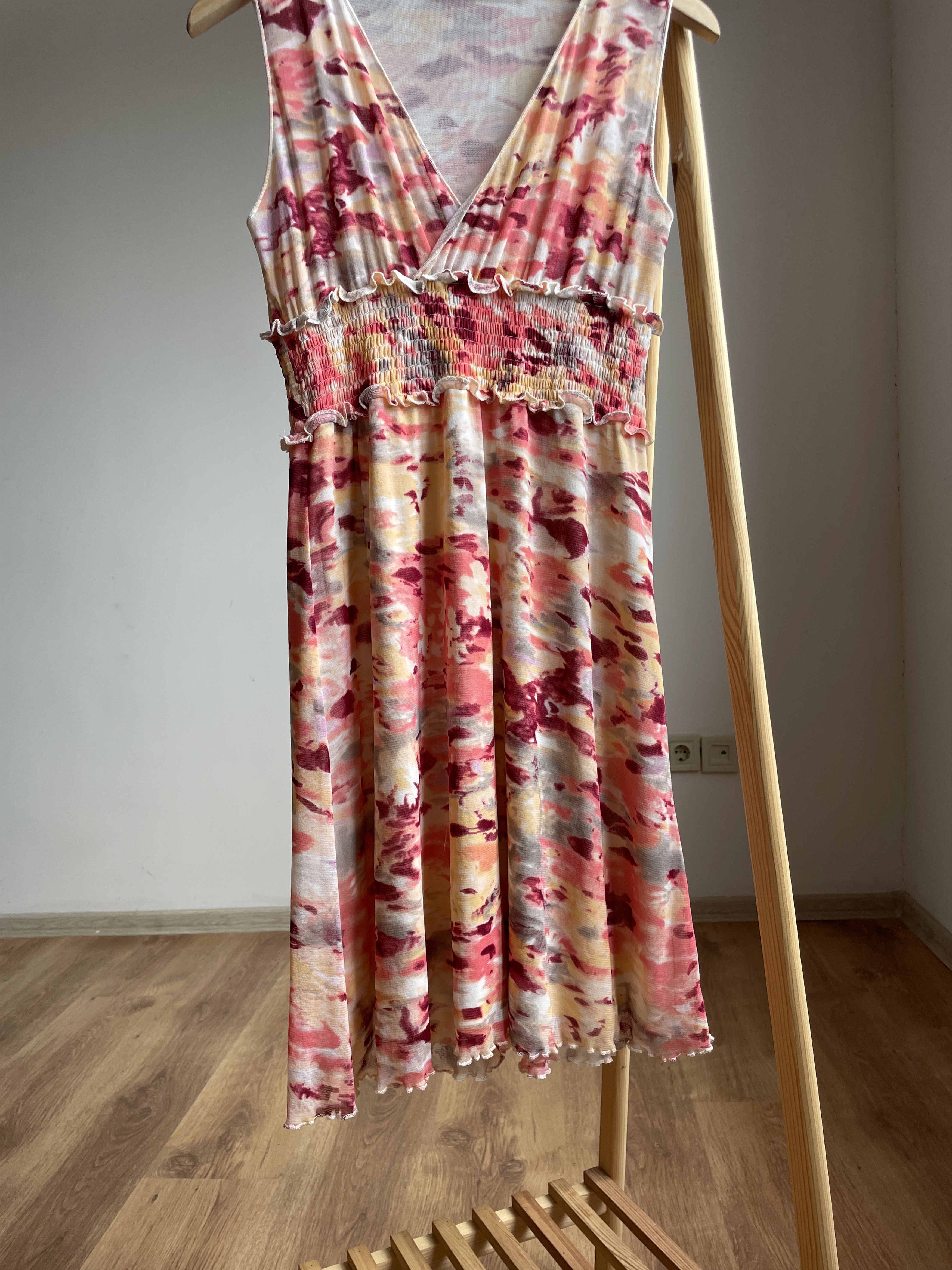 Bcbgmaxazria BCBG Max Azria Floral Tank Nylon Midi Decollete Dress Size XS / US 0-2 / IT 36-38 - 5 Thumbnail