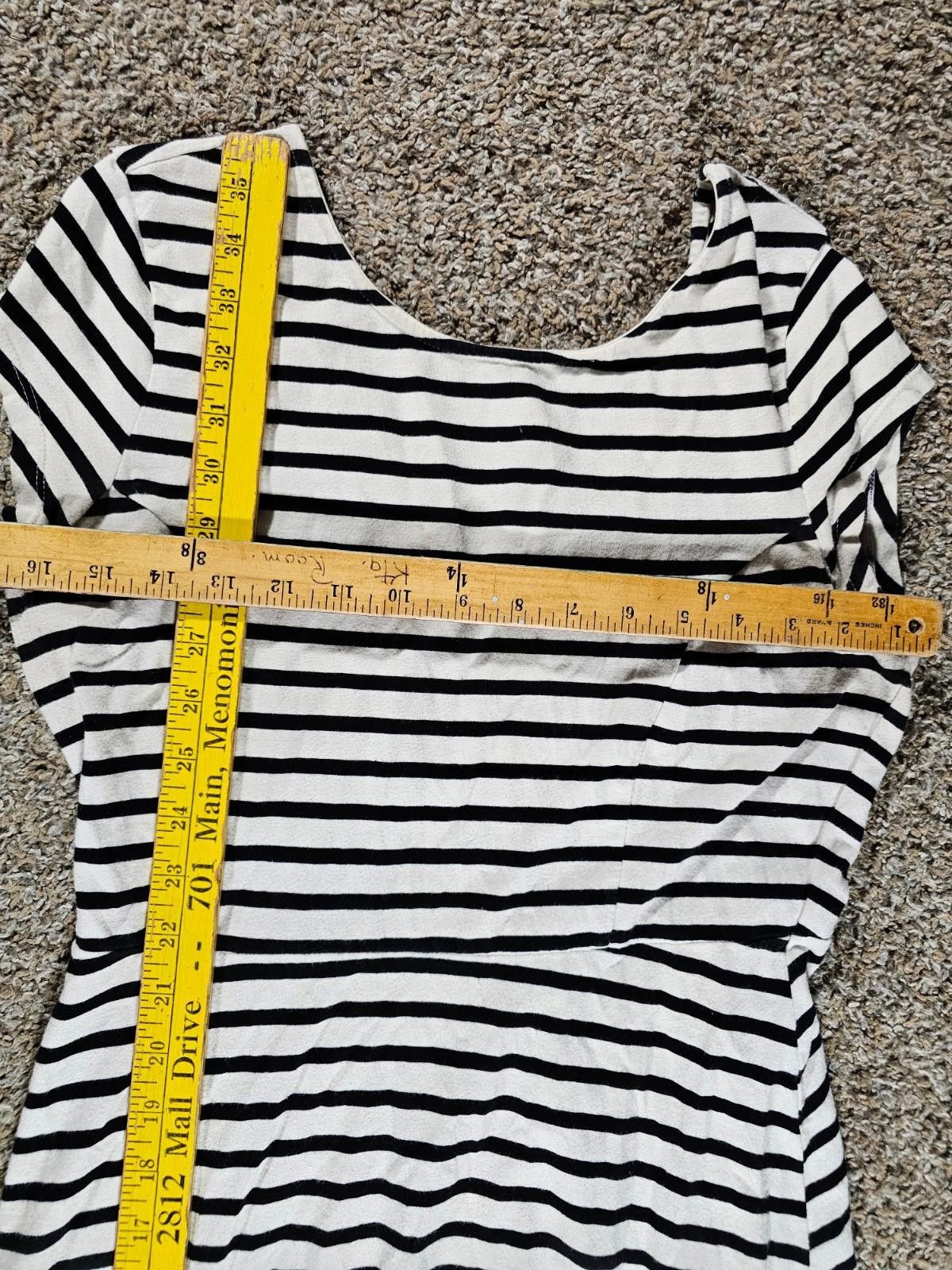 Old Navy Old Navy Women's M Black White Striped Short Sleeve Dress Size M / US 6-8 / IT 42-44 - 2 Thumbnail