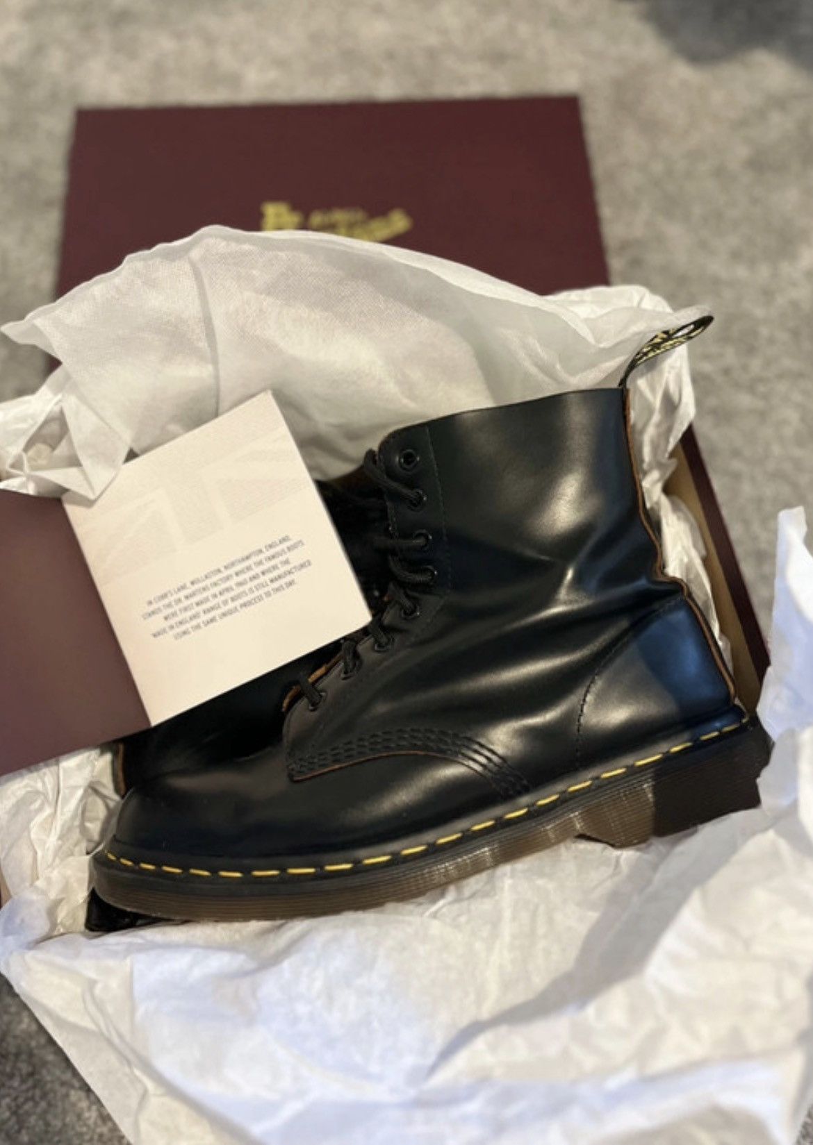 Dr. Martens Dr. Martens Made in England 8 UK | Like New | With Receipt Size US 8 / EU 41 - 3 Thumbnail