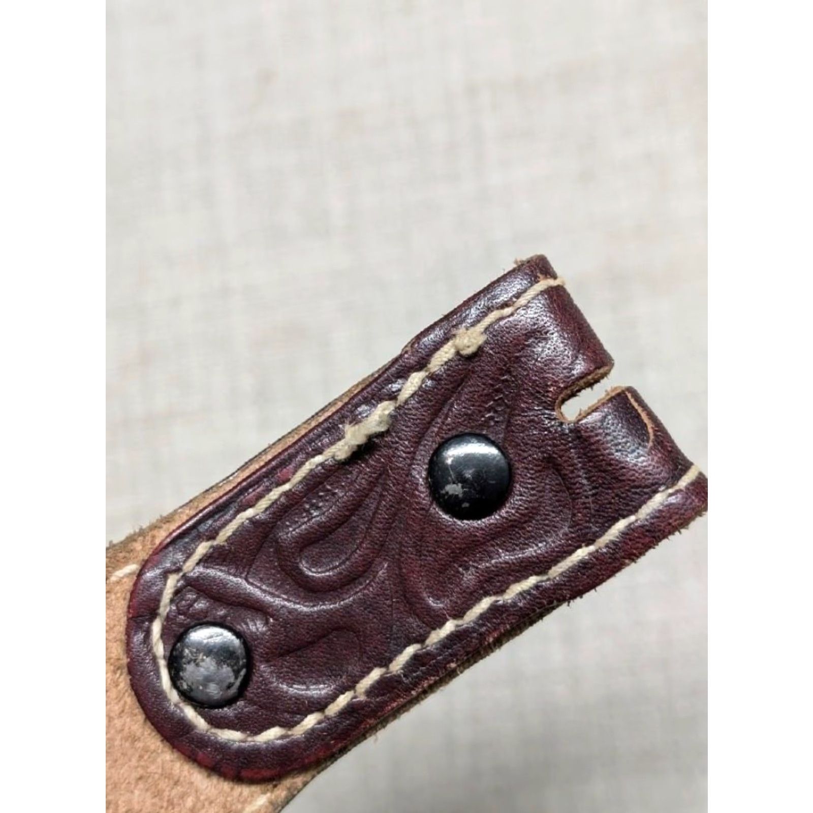 Vintage VINTAGE WESTERN BELT tapered ends brown/red floral cowhide leather - 34 - Men - Belt Size 34 - 5 Thumbnail