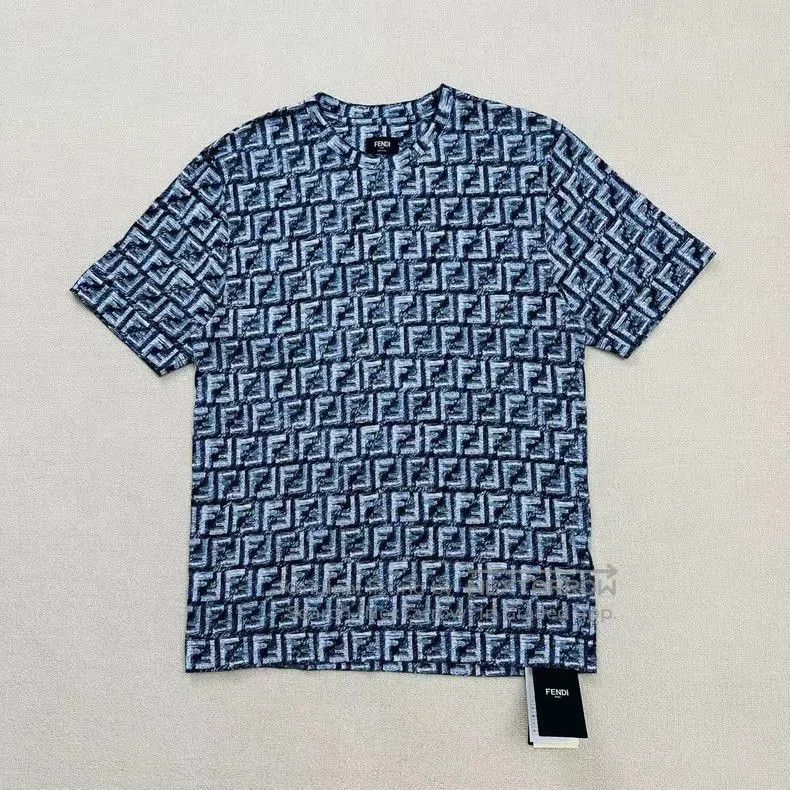 Fendi FENDI SS24 FF Monogram Short Sleeve Tee. Size US S / EU 44-46 / 1 - 1 Thumbnail