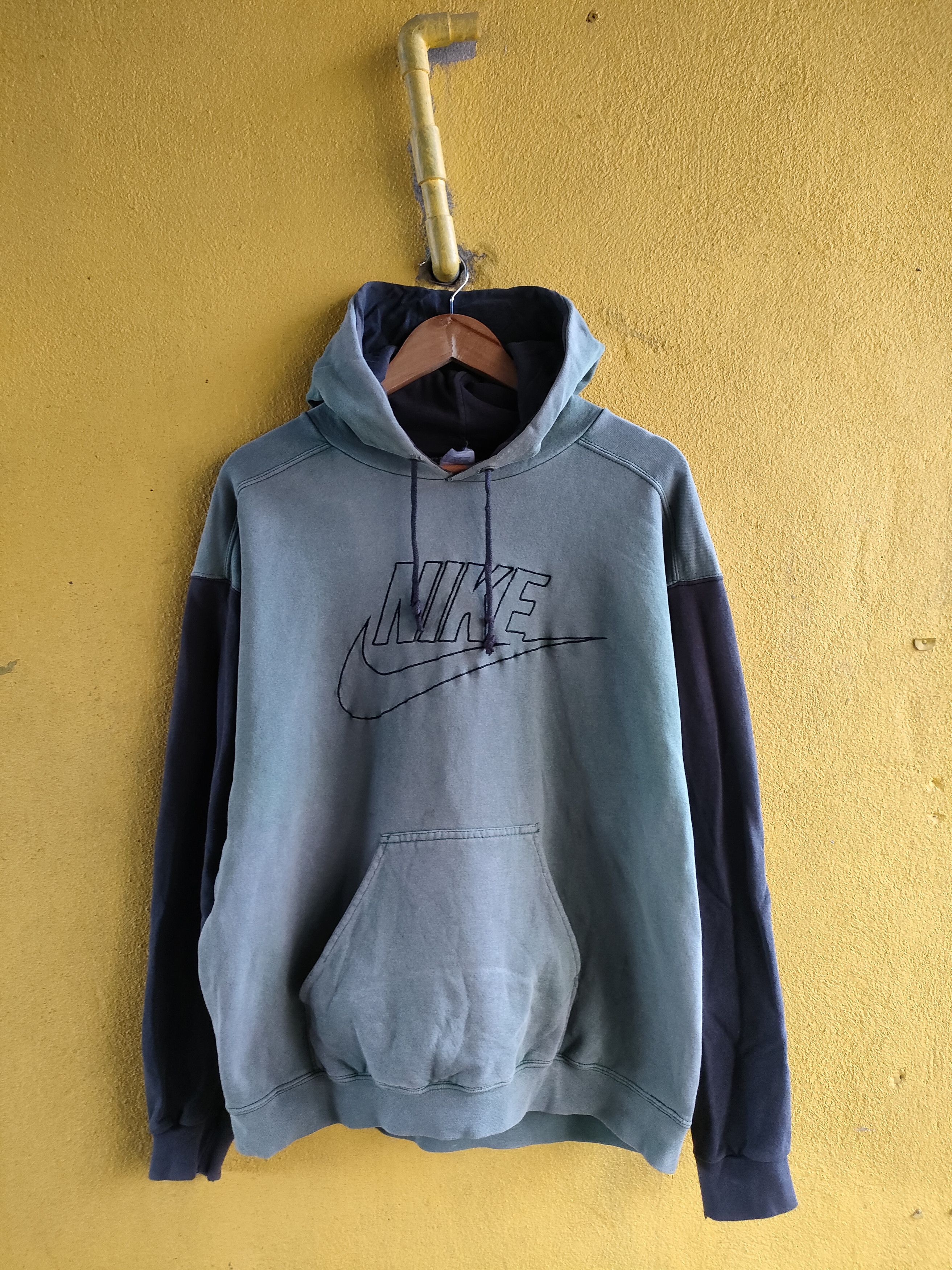 If Six Was Nine × Nike × Vintage Vintage Distressed Nike Hoodie Size US L / EU 52-54 / 3 - 1 Thumbnail