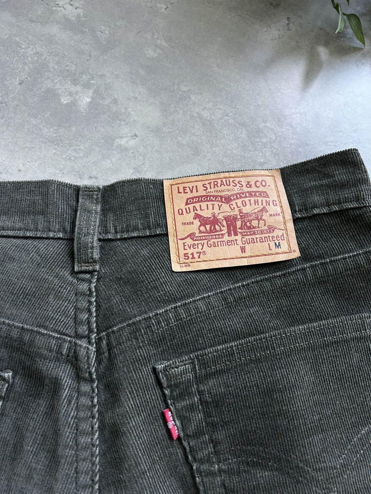 Levi's × Levi's Vintage Clothing Levi’s made in USA velvet jeans vintage rare Size 28" / US 6 / IT 42 - 9 Thumbnail