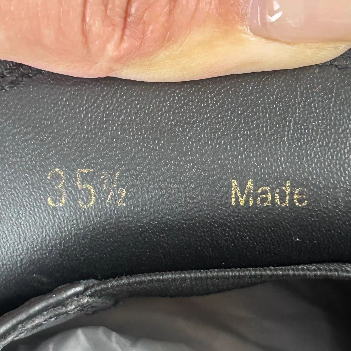 Prada Prada Black Leather Loafers Women's 35.5 Size US 5 / IT 35 - 7 Thumbnail
