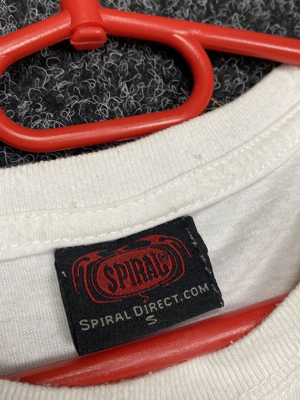 Other T-shirt Spiral Y2K hype style size S-M Size US S / EU 44-46 / 1 - 4 Thumbnail