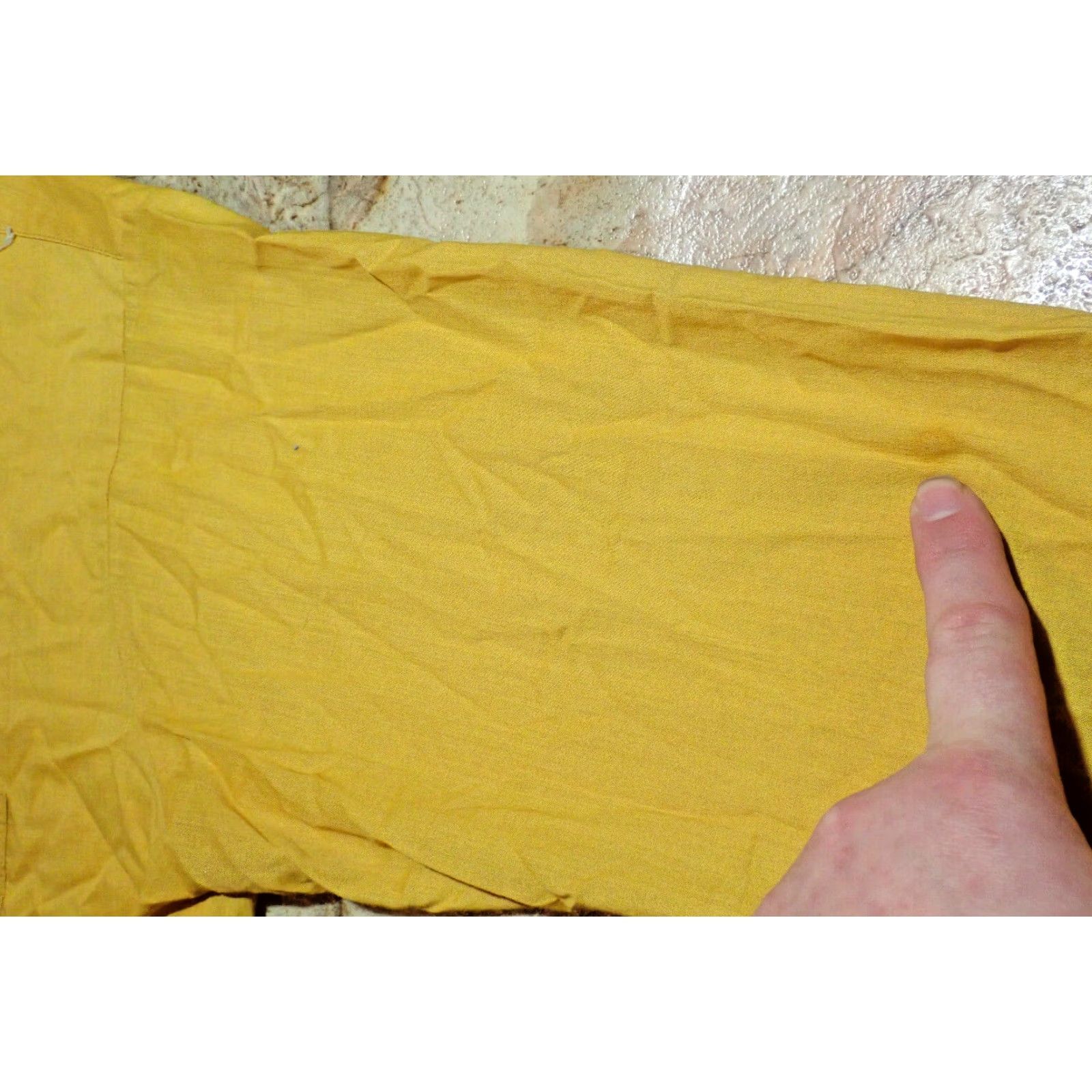 Arrow VINTAGE Arrow Sanforized Loop Collar Shirt Adult L Long Sleeve 1950s Rockabilly Yellow 45" Chest Mens Size US L / EU 52-54 / 3 - 6 Thumbnail