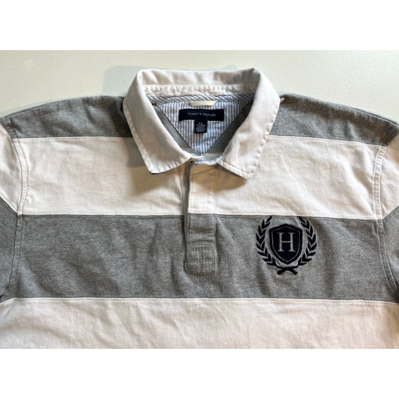 Tommy Hilfiger VINTAGE Tommy Hilfiger Men’s Long Sleeve Rugby Shirt Striped 2XL White Gray Size US XXL / EU 58 / 5 - 5 Thumbnail