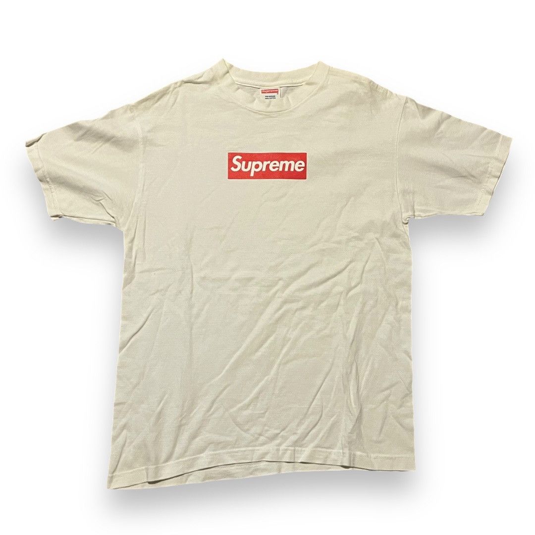 Friends and family box logo best sale