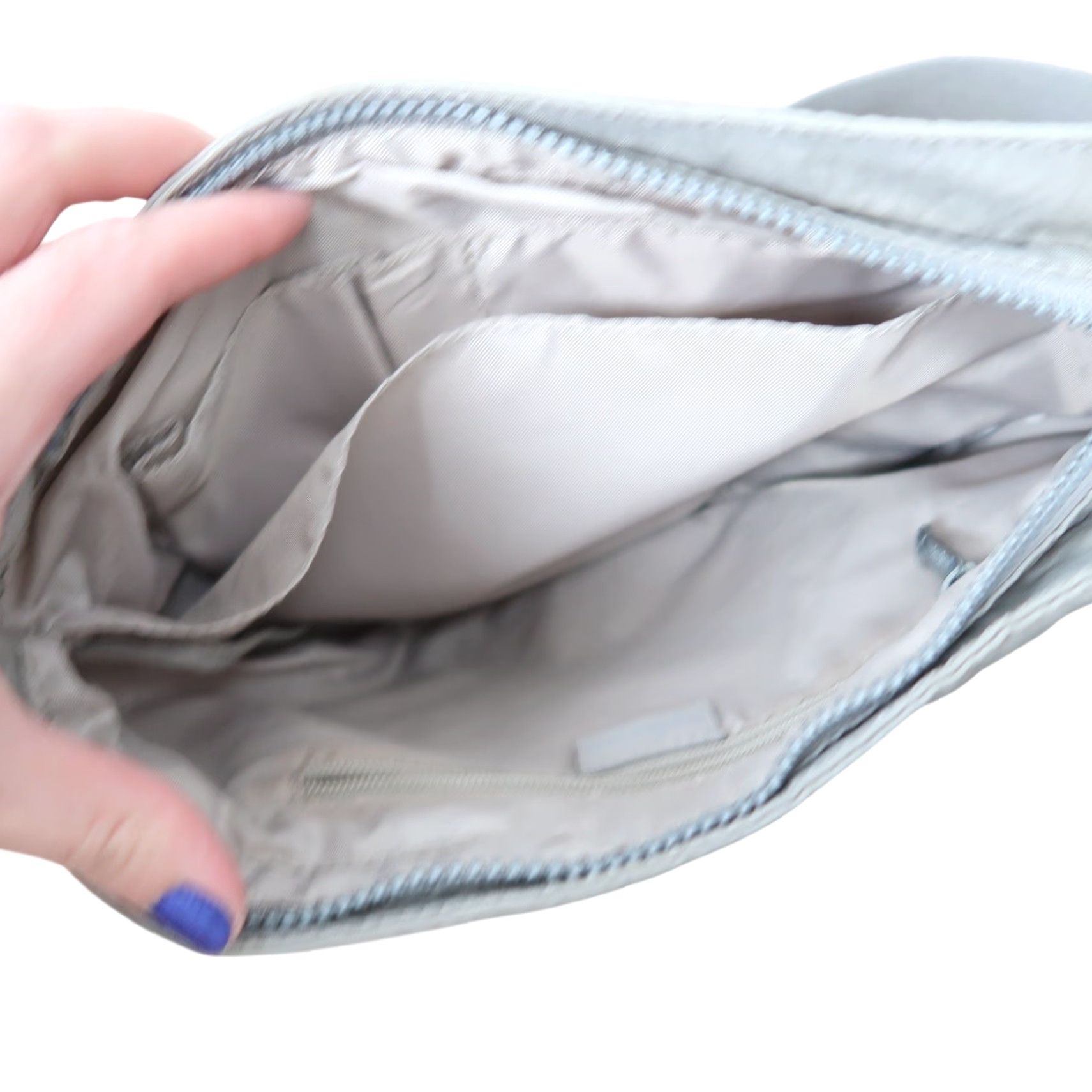 Vintage Kipling Crossbody Bag Purse Small Nylon Gray Zip Closure Women Casual Size ONE SIZE - 4 Thumbnail