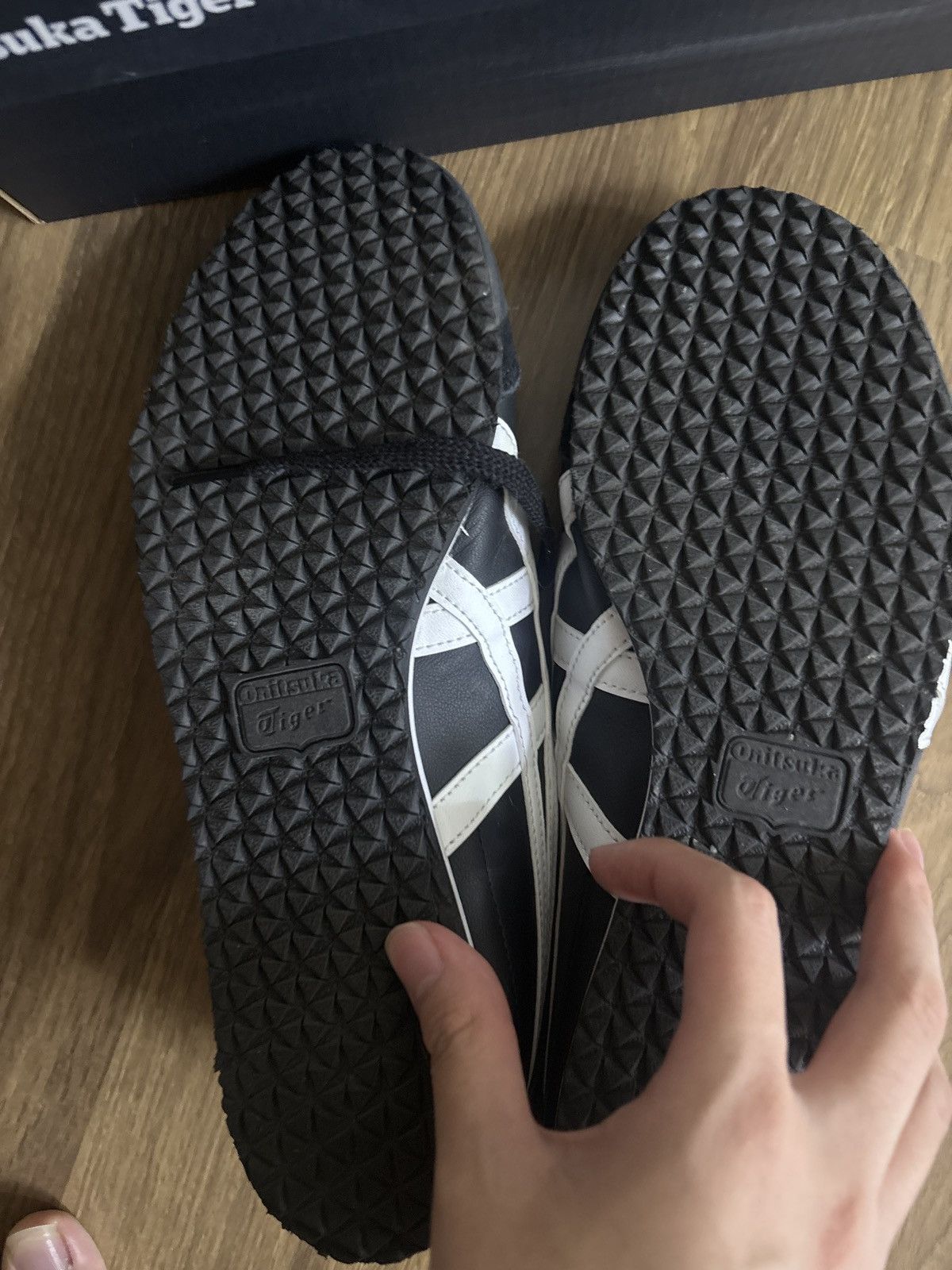 Onitsuka Tiger Onituska tiger mexico66 black white Size US 8 / EU 41 - 2 Thumbnail
