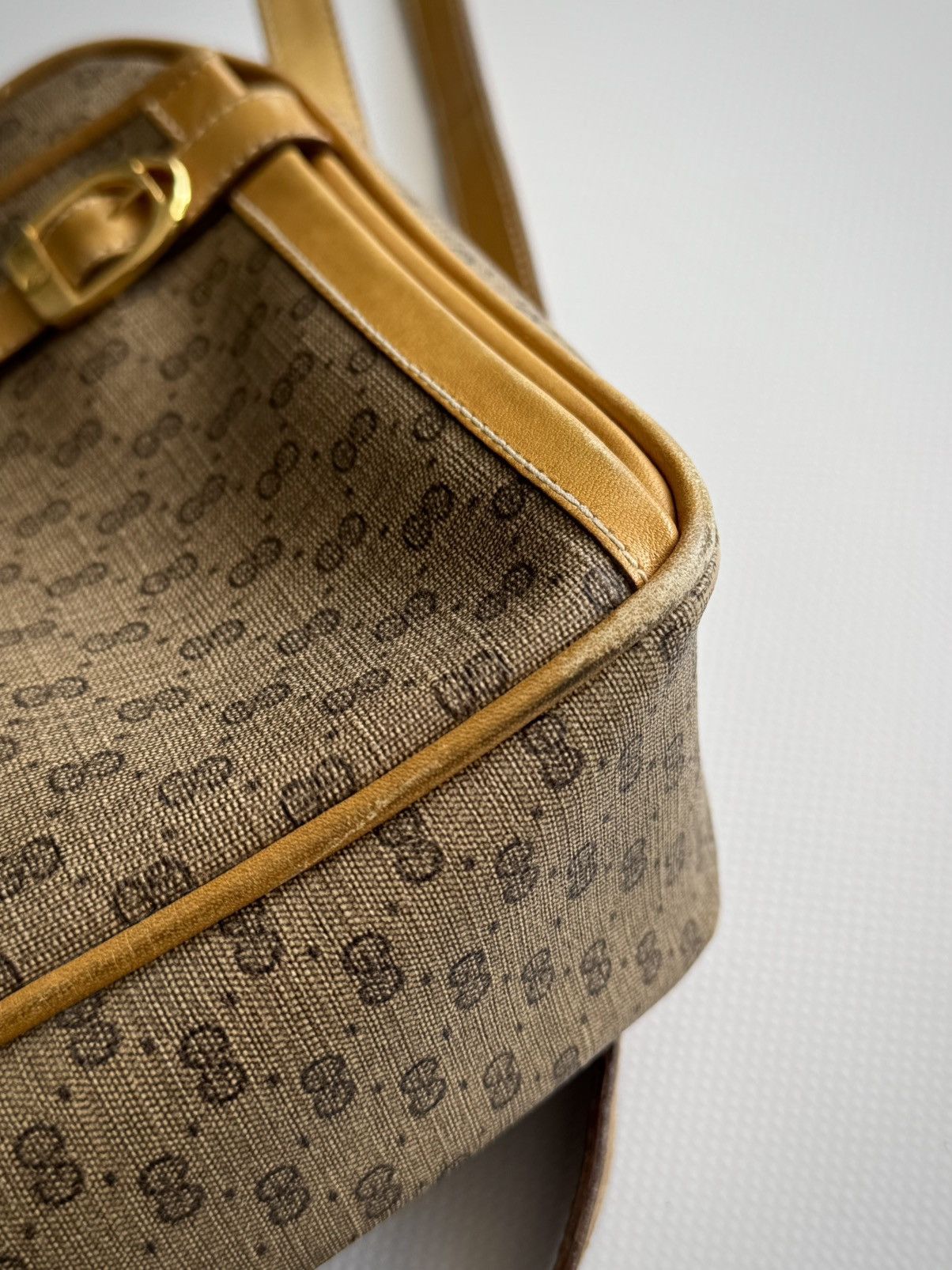 Gucci Vintage Gucci Micro GG Supreme PVC Shoulder Bag Size ONE SIZE - 7 Thumbnail
