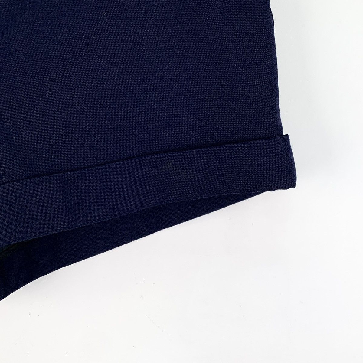 Louis Vuitton Louis Vuitton Dark Blue Wool Casual Shorts K26WX Size 28" / US 6 / IT 42 - 4 Thumbnail