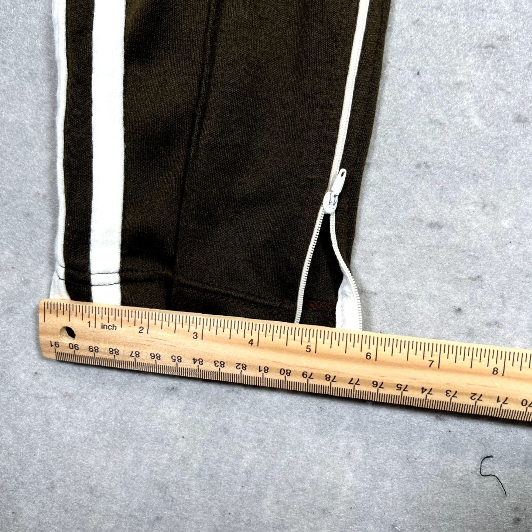 Vintage VINTAGE Sea Island Pants Adult Mens Large Brown 80s Striped Jogger Slim 30 Inseam Regular Style Activewear Clothing Mens Size US 33 - 4 Thumbnail