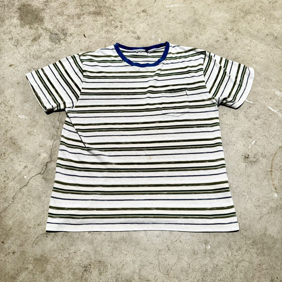 Vintage VINTAGE DISTRESSED STRIPED POCKET TEE! Size US L / EU 52-54 / 3 - 1 Thumbnail