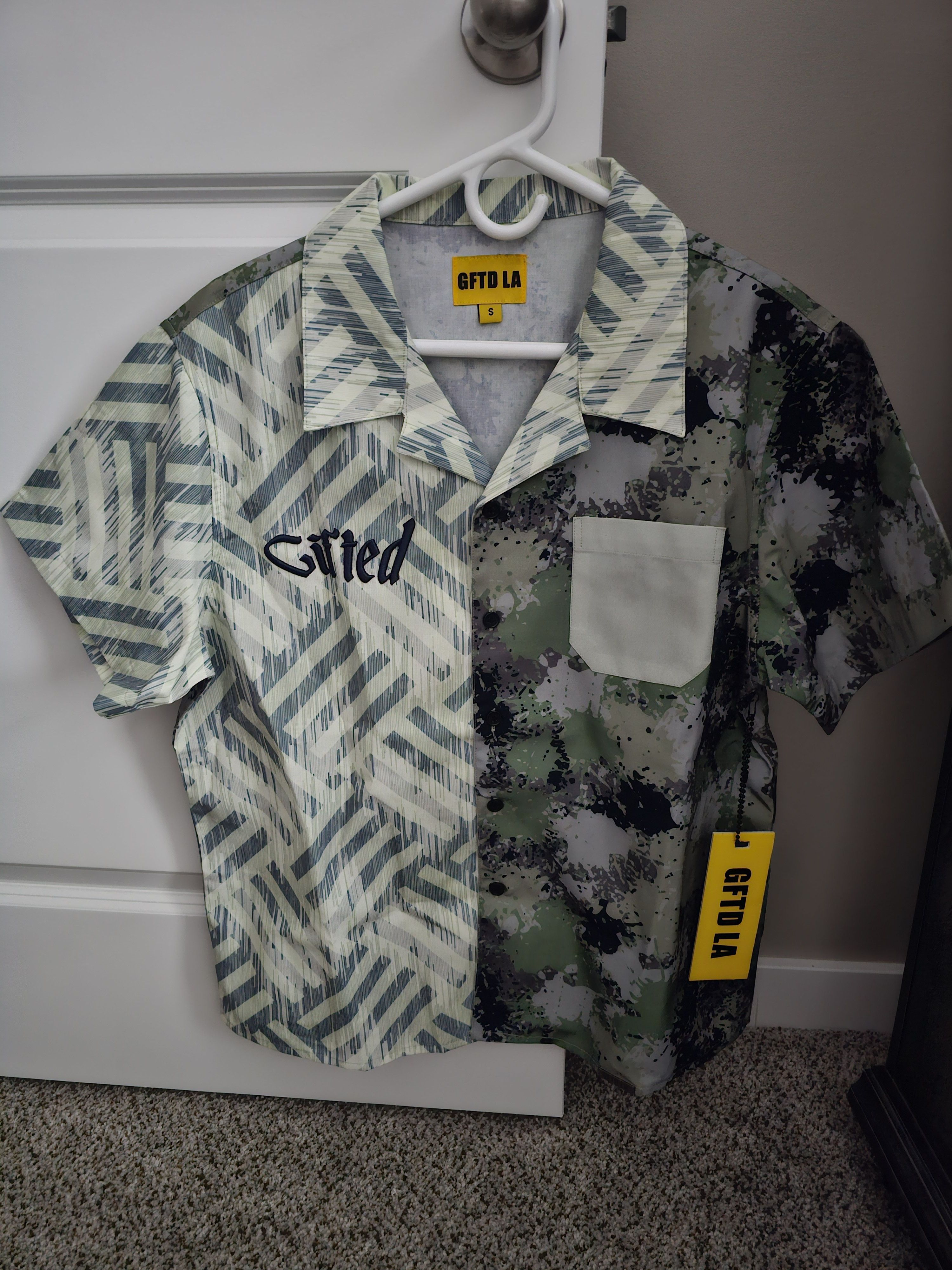 Other Gifted LA Button Down Short Sleeve Shirt Size US S / EU 44-46 / 1 - 1 Thumbnail