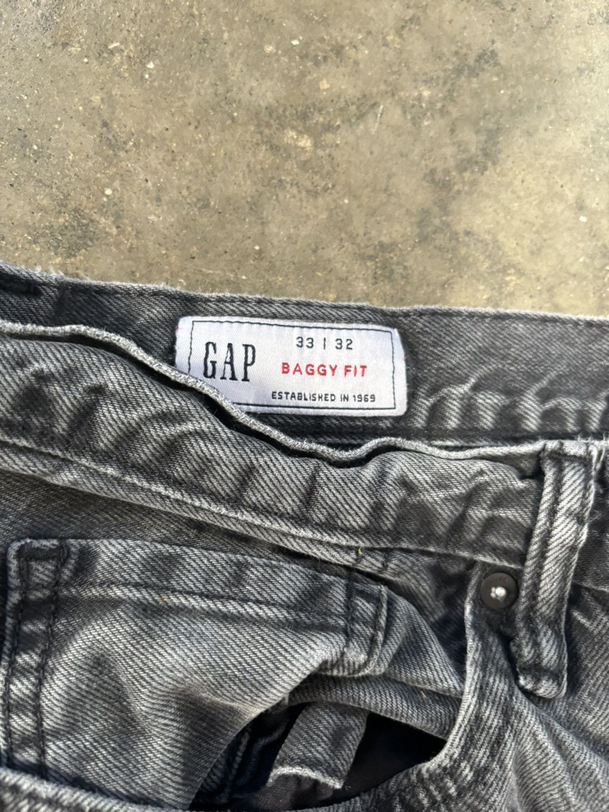 Gap Faded Baggy Jeans Size US 32 / EU 48 - 4 Thumbnail