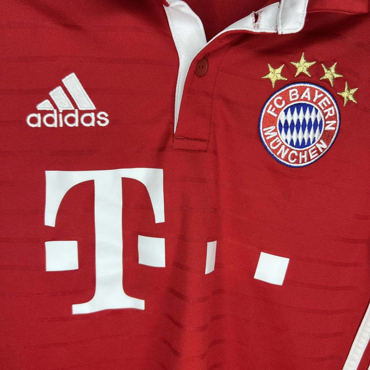 Adidas Adidas Bayern Munich Longsleeve Tshirt Tee Jersey Red 2016 Size US S / EU 44-46 / 1 - 5 Thumbnail