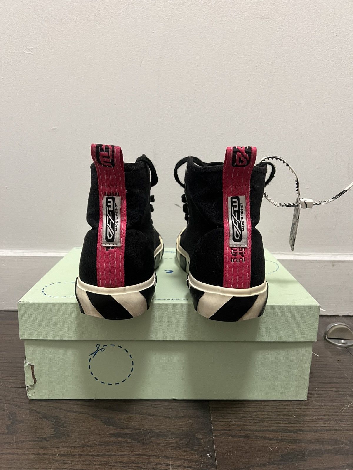 Off-White Off White Mid Top Vulcanized Canvas Size US 9.5 / EU 42-43 - 4 Thumbnail
