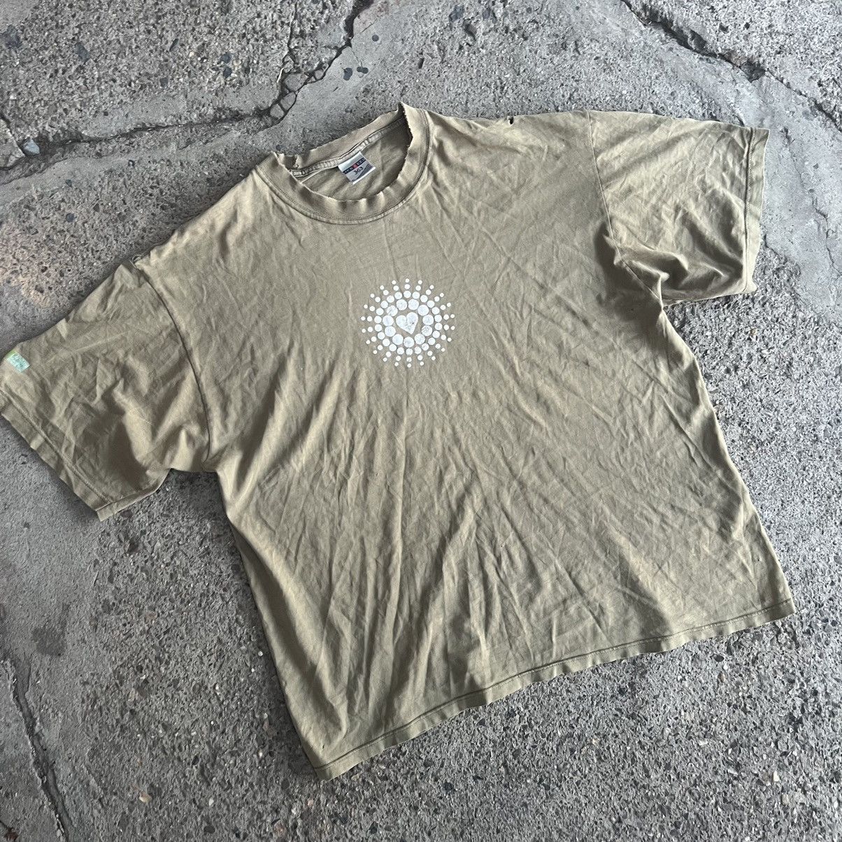 Keith Haring × Vintage Heart T-Shirt Distressed Beige graphic tee Size US XL / EU 56 / 4 - 2 Thumbnail