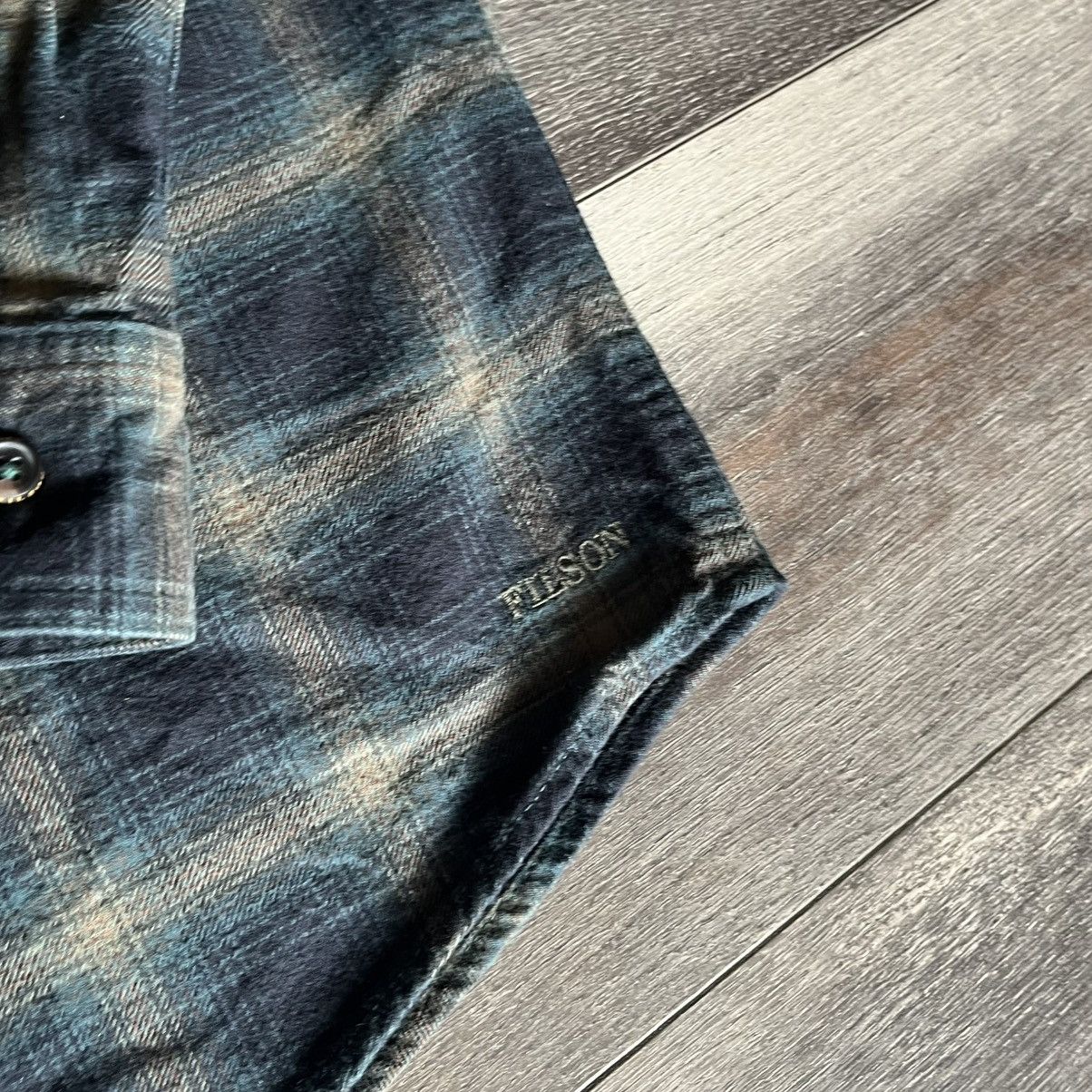 Filson Filson Alaskan Guide Shirt Navy Bronze Plaid Flannel Button Size US XL / EU 56 / 4 - 4 Thumbnail