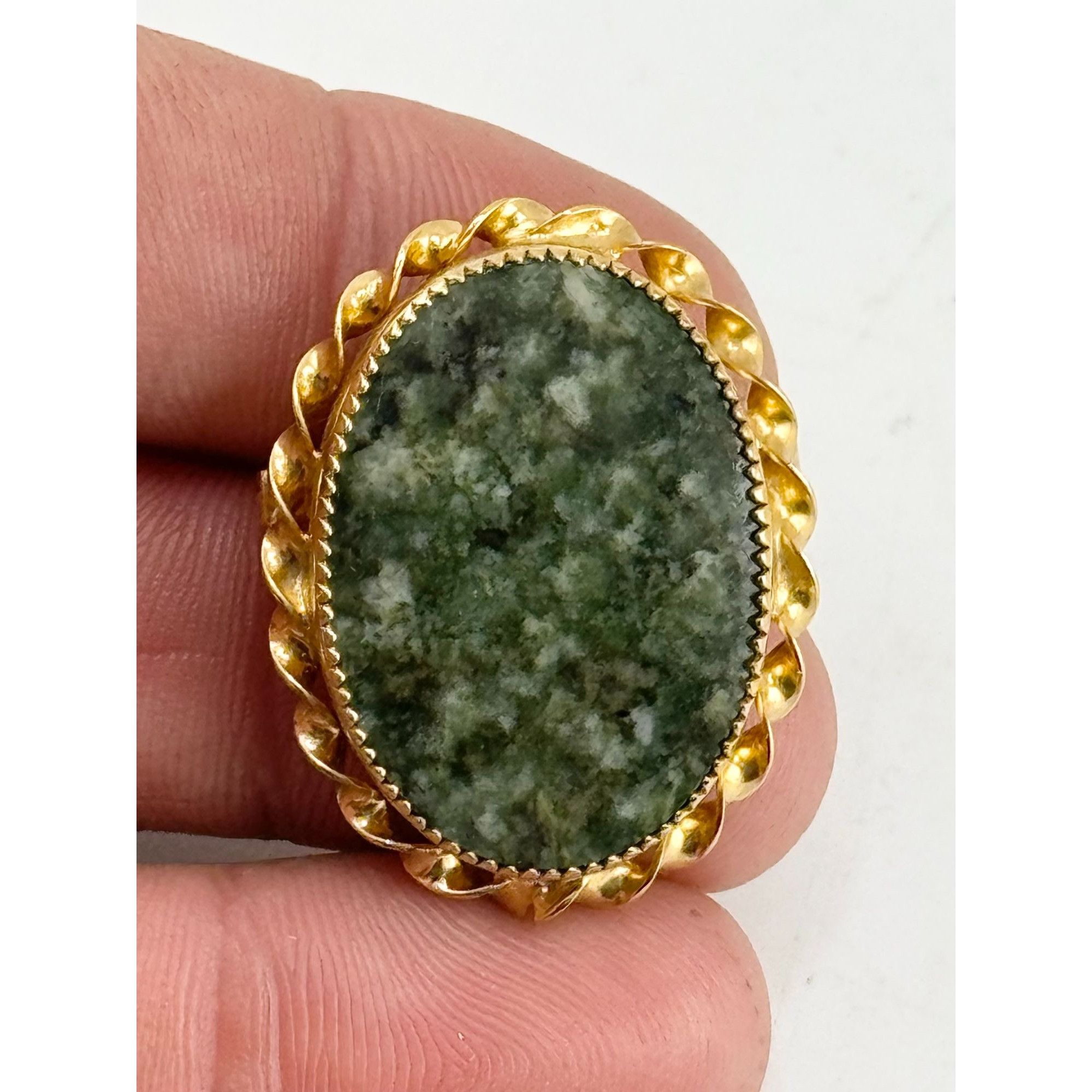 Vintage Vintage green agate stone brooch pin pendant Size ONE SIZE - 2 Thumbnail