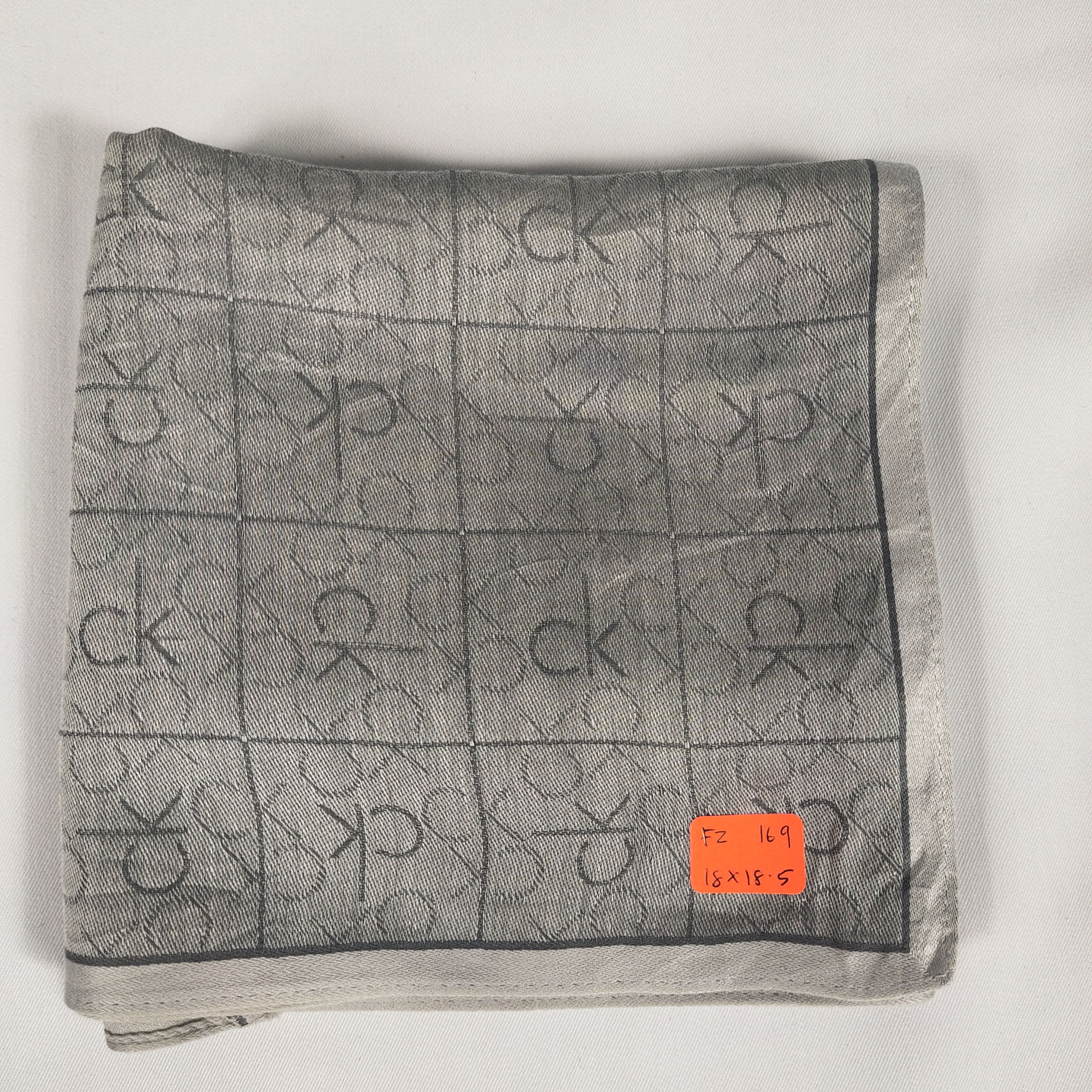 Calvin Klein × Vintage Calvin Klein Handkerchief / Neckerchief / Bandana FZ169 Size ONE SIZE - 2 Thumbnail