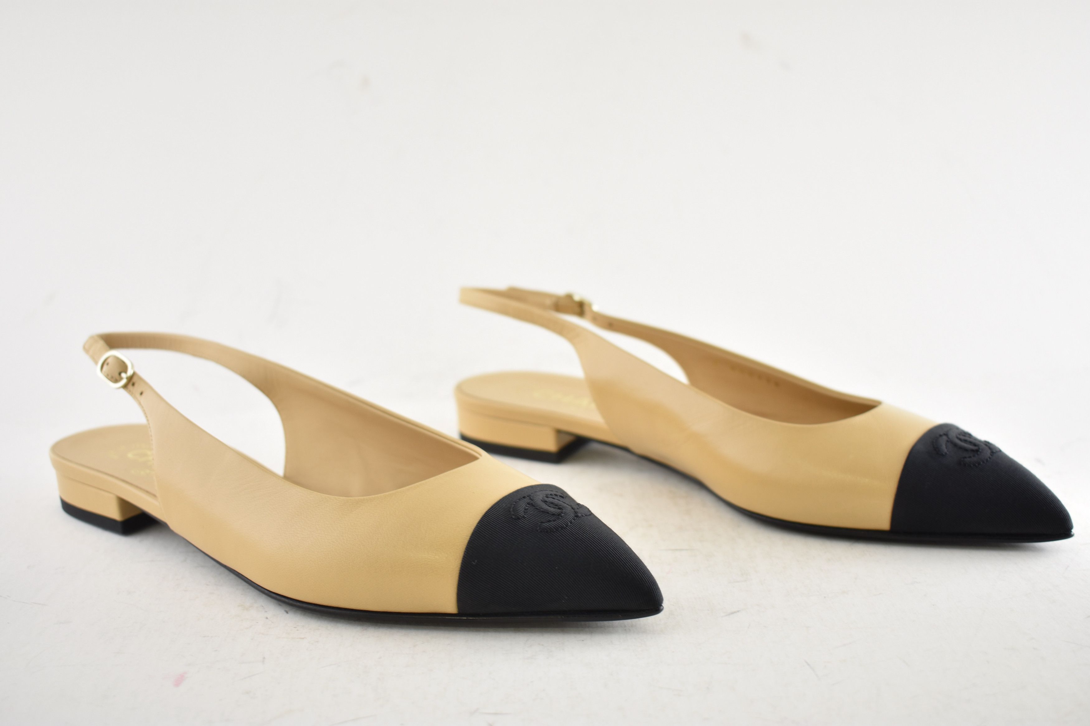 Chanel Chanel 24A Black CC Logo Slingback Pointed Ballet Flat 39 Size US 9 / IT 39 - 4 Thumbnail