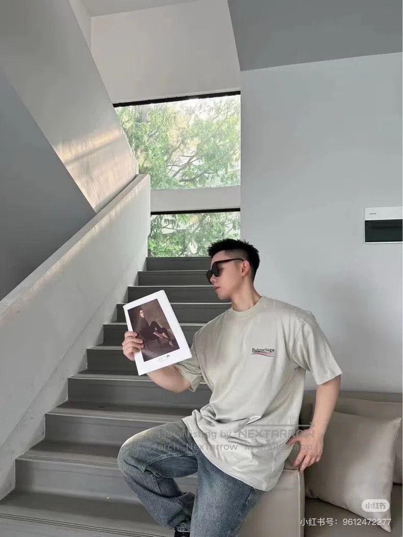 Balenciaga Balenciaga Beige cola short sleeves Size US M / EU 48-50 / 2 - 6 Thumbnail