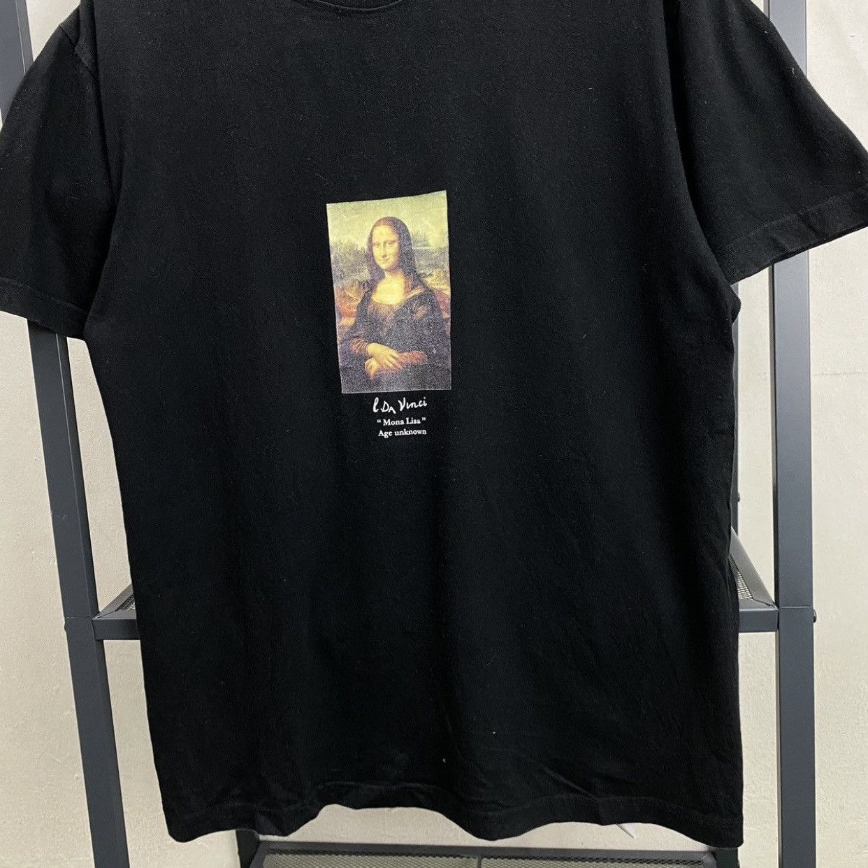 Japanese Brand Leonardo Da Vinci 'Mona Lisa' Repro Gallery Tee Size US XL / EU 56 / 4 - 4 Thumbnail