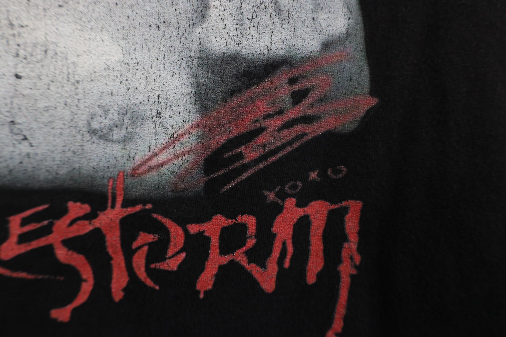 Vintage Vintage Streetwear Spell Out Halestorm Band T-Shirt Black Size L / US 10 / IT 46 - 5 Thumbnail