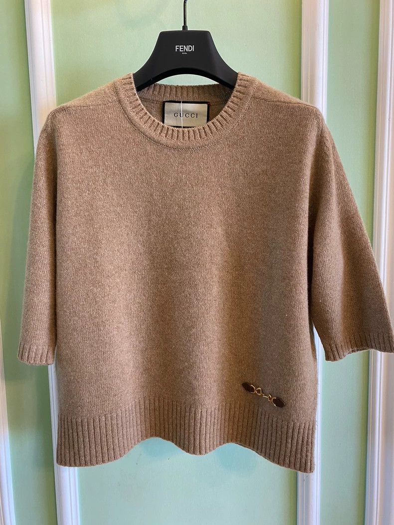 Gucci GucciHorse buckle chain cashmere knitted sweater 2503-Nexta Size L / US 10 / IT 46 - 1 Thumbnail