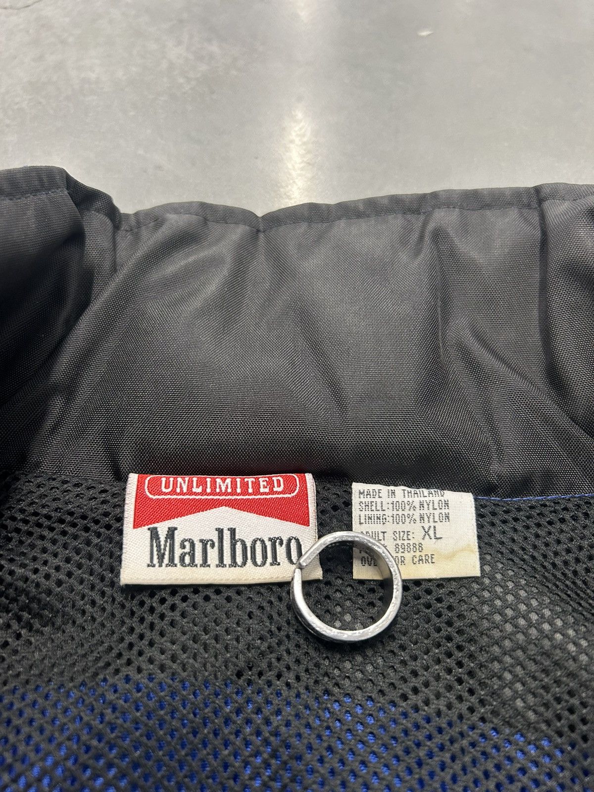 Marlboro × Vintage Vintage Royal blue Marlboro Jacket Size US XL / EU 56 / 4 - 5 Thumbnail