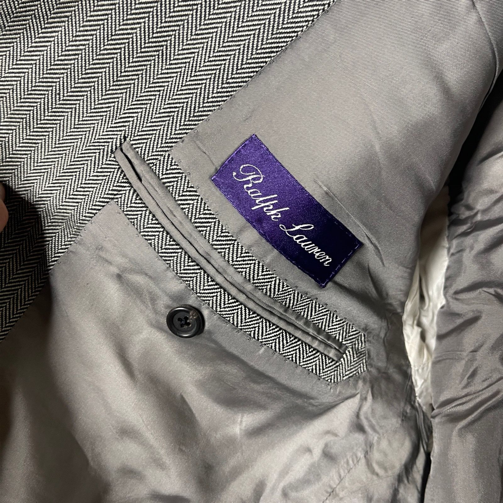 Ralph Lauren Purple Label Ralph Lauren Purple label Grey Herringbone silk cashmere Size 46R - 2 Thumbnail