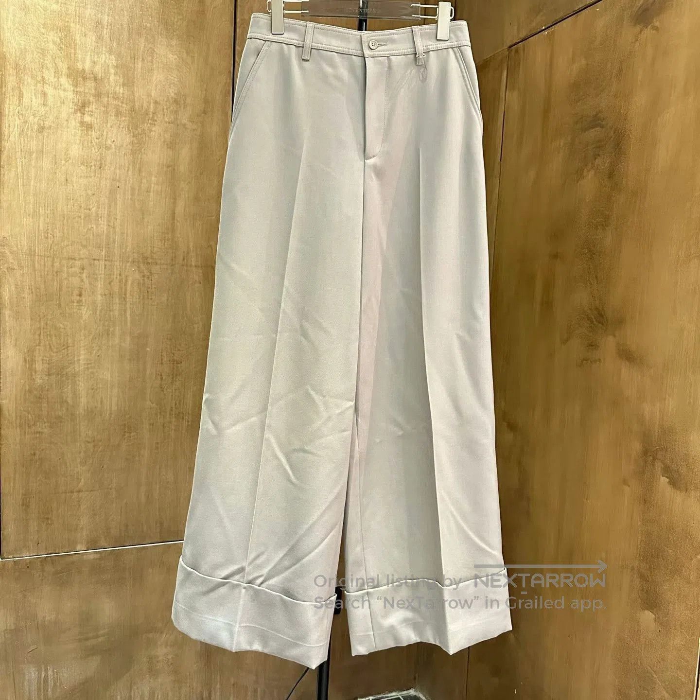 Louis Vuitton Louis Vuitton Gray Wide. Size 41" - 1 Thumbnail