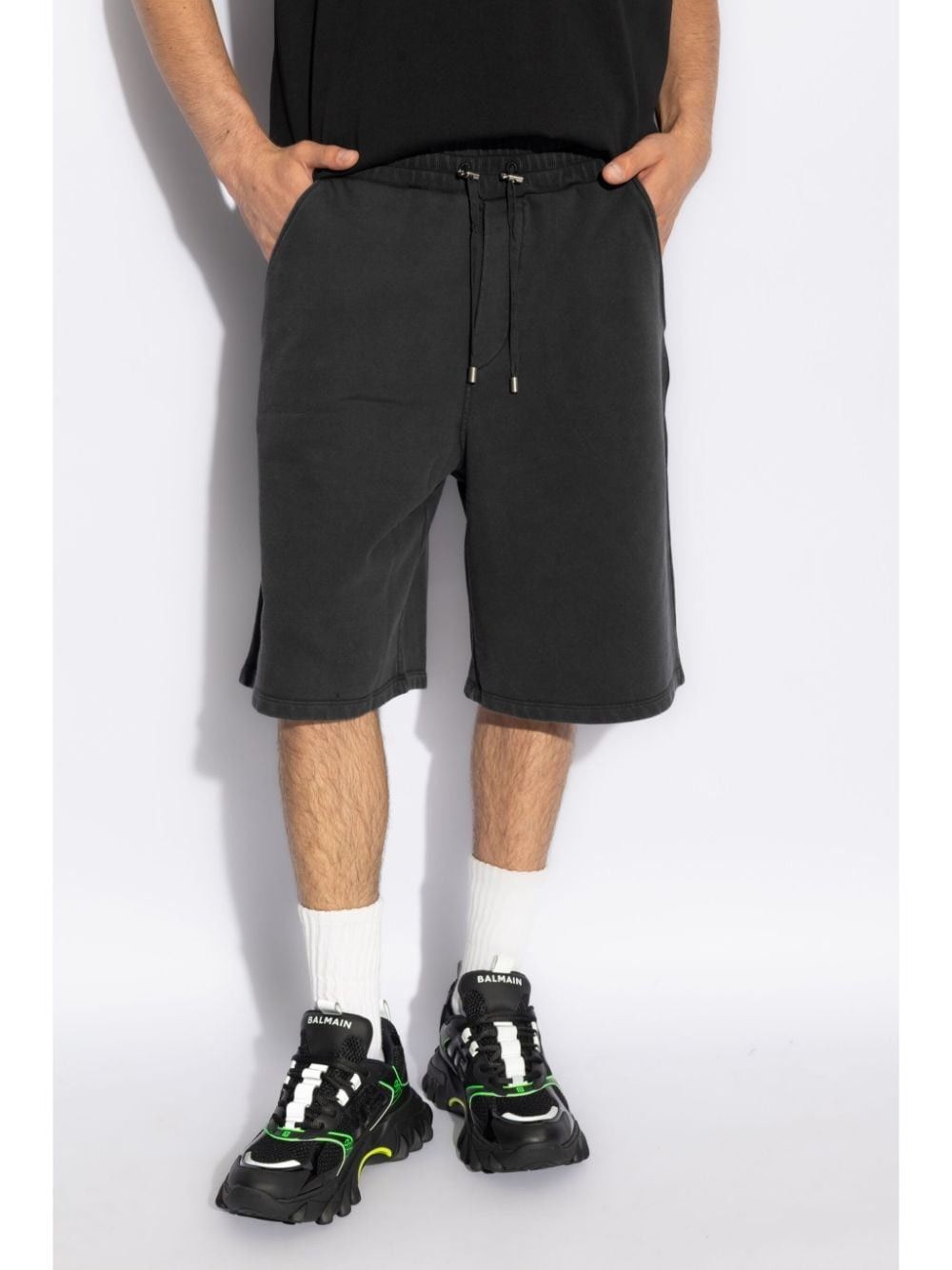 Balmain o1s1wg111025 Logo Embroidered Track Shorts in Navy Blue Size US 36 / EU 52 - 2 Thumbnail