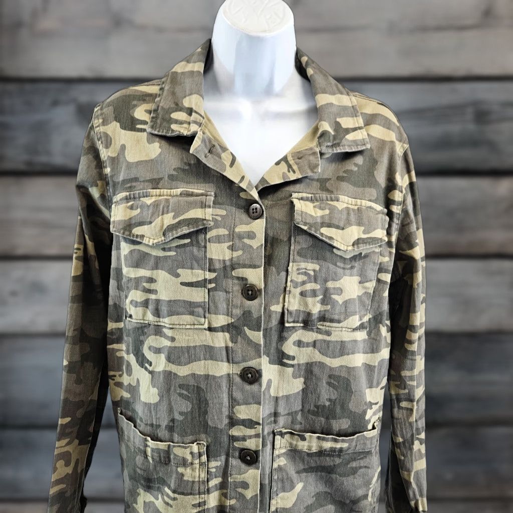 Sanctuary Sanctuary Shirt Womens Shacket M Green Camouflage Button-Front Long Sleeve Size M / US 6-8 / IT 42-44 - 1 Thumbnail