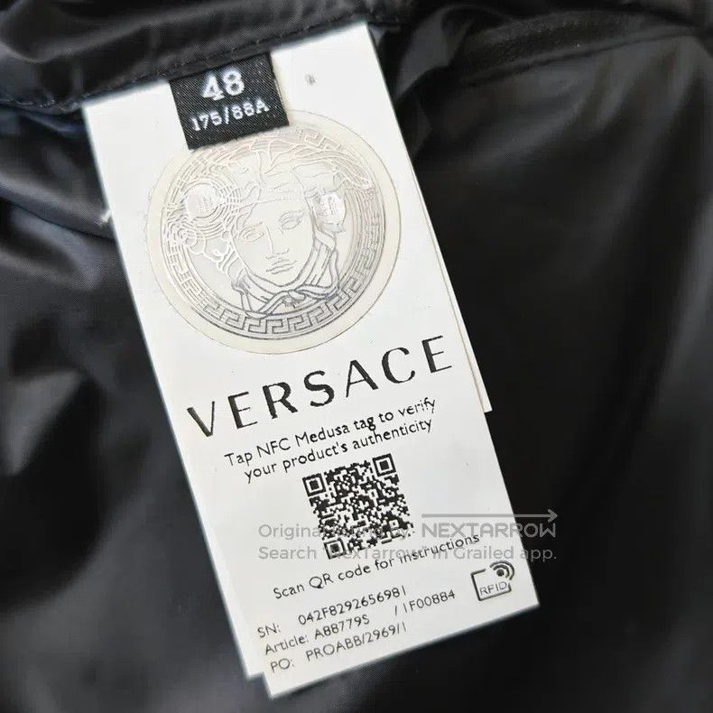 Versace Versace Hooded goose down down jacket Size US L / EU 52-54 / 3 - 7 Thumbnail