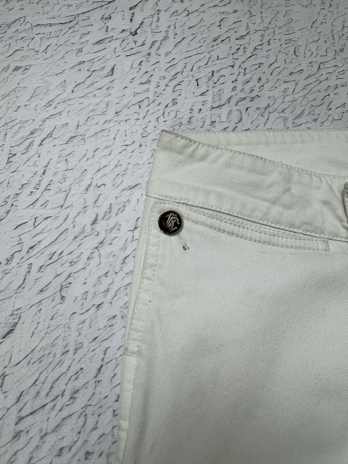 Roberto Cavalli Roberto Cavalli vintage white zipper casual classic pants Size 28" / US 6 / IT 42 - 10 Thumbnail