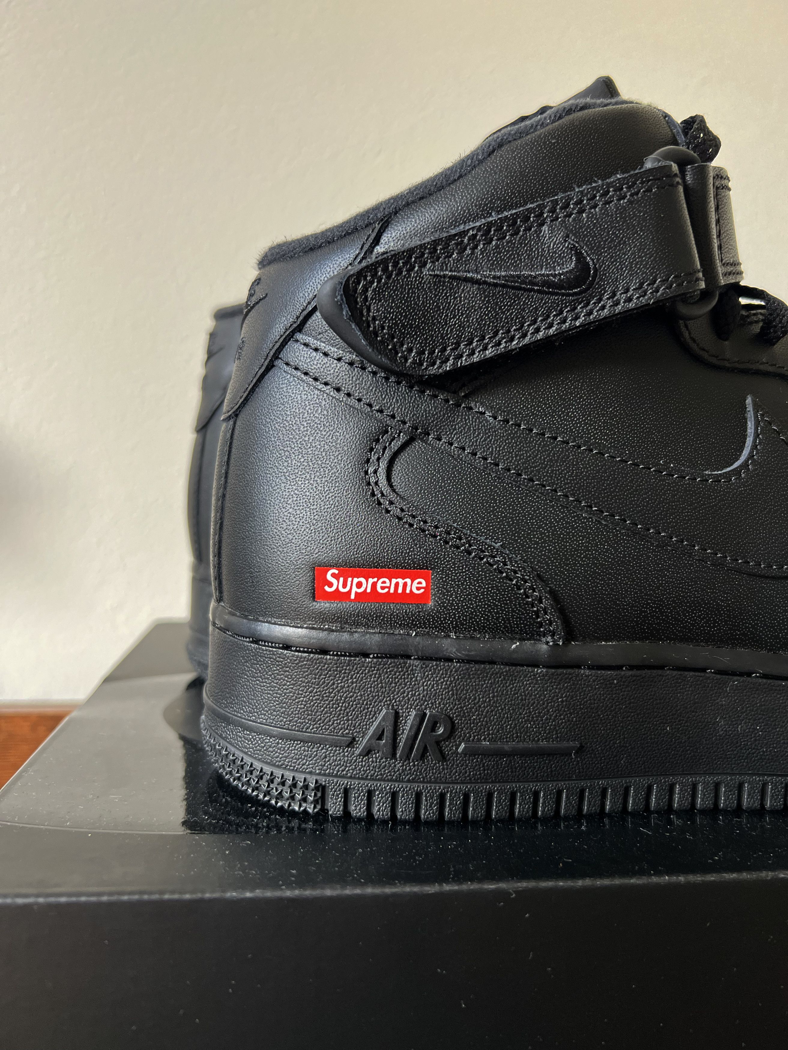 Supreme Brand New - Supreme®/Nike® Air Force 1 Mid - 45.5 EUR Size US 11.5 / EU 44-45 - 5 Thumbnail