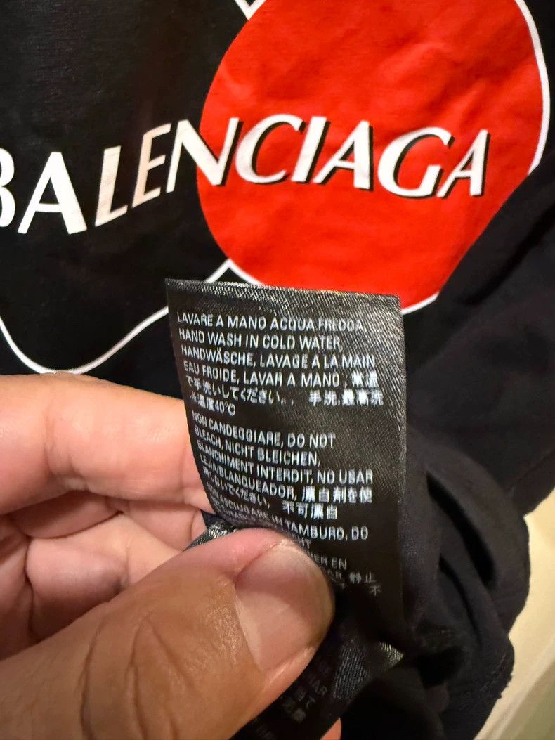 Balenciaga Balenciaga Black MasterCard logo short sleeve Size US M / EU 48-50 / 2 - 7 Thumbnail