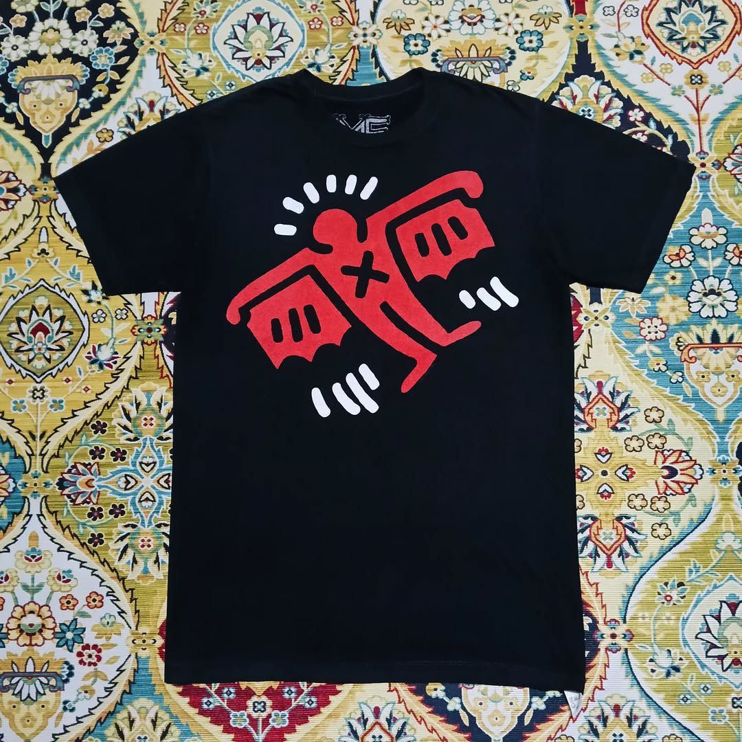 Keith Haring Keith Haring 'Flying icon Devil Street Art ( M ) Size US M / EU 48-50 / 2 - 2 Thumbnail
