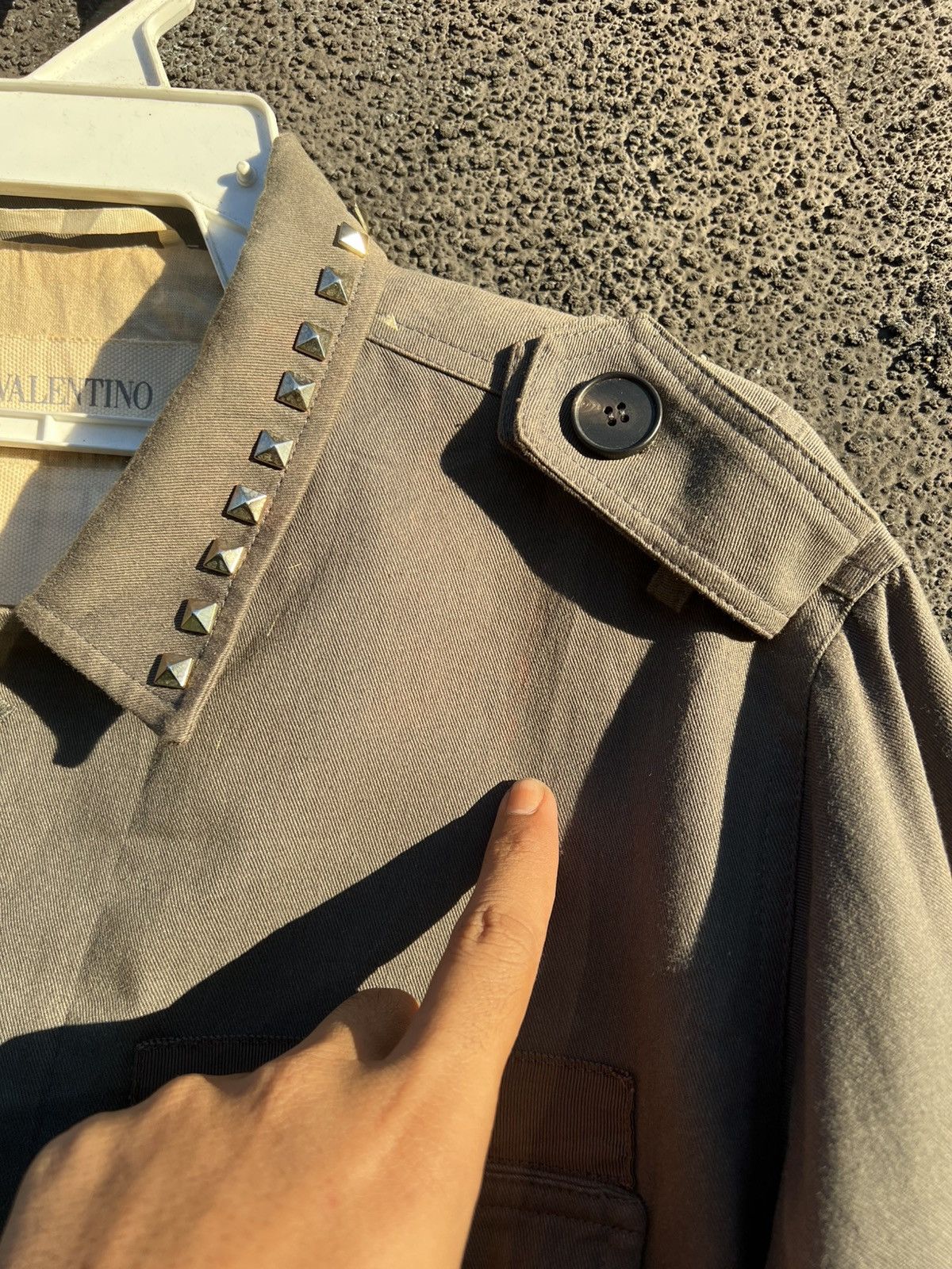 Valentino Valentino Rockstud Untitled 3 Safari Field Jacket Men Women Size US M / EU 48-50 / 2 - 5 Thumbnail