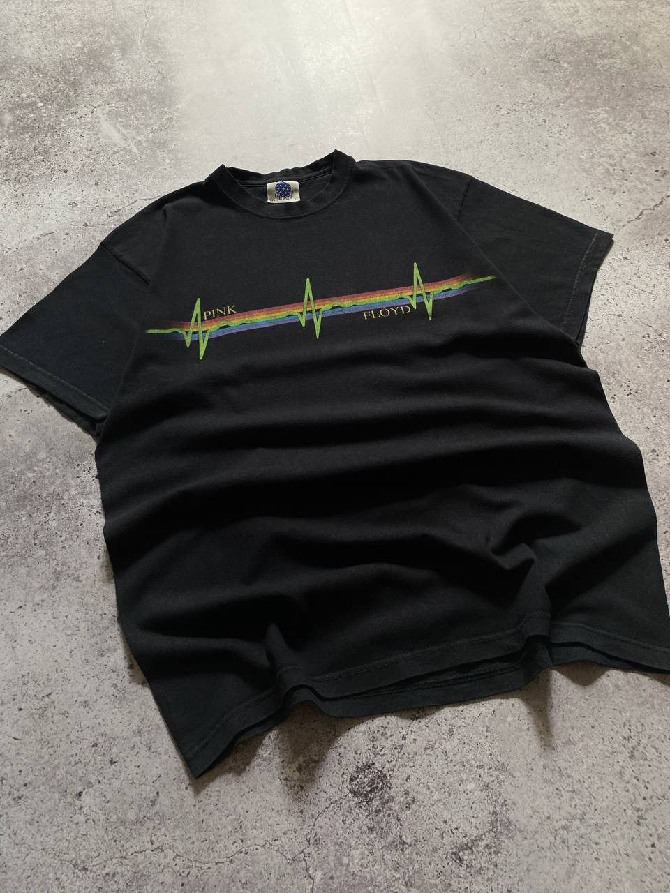 Pink Floyd × Vintage VINTAGE 2000s PINK FLOYD “OF THE MOON” ROCK BAND T SHIRT Size US M / EU 48-50 / 2 - 3 Thumbnail