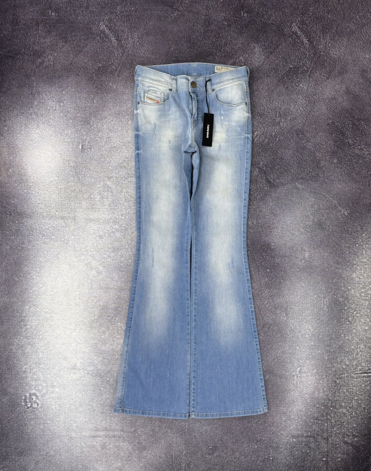 Diesel Sandy-B Women’s NWT Regular Slim Bootcut Jeans