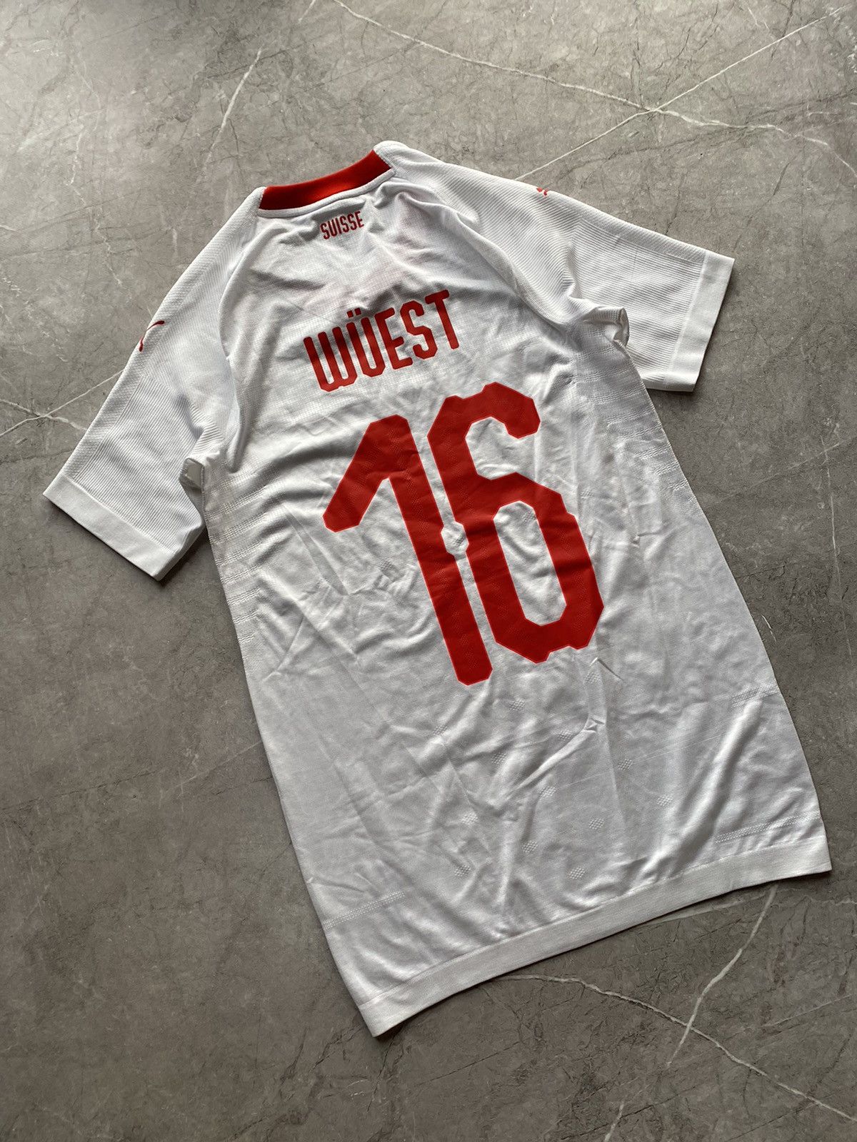 Puma Puma Switzerland Team 2018/19 #16 WUEST Away Soccer Jersey Size US M / EU 48-50 / 2 - 3 Thumbnail