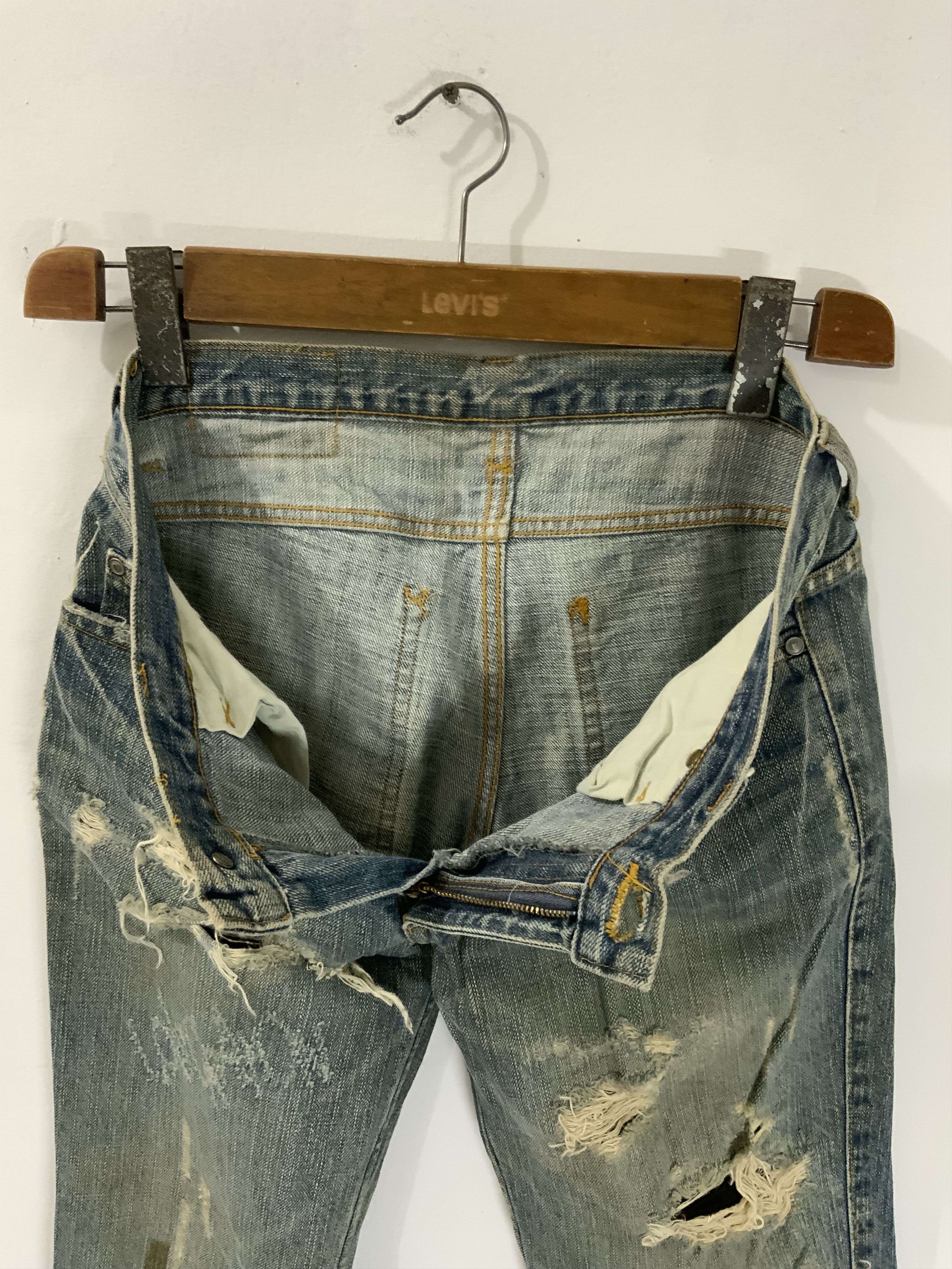 Japanese Brand Vintage Lois Crayon Atelier thirtyfour Distressed Denim Size US 31 - 18 Thumbnail