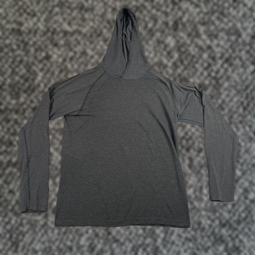 Lululemon Lululemon Hoodie Pullover Mens M Charcoal Gray 2.0 Vent Tech Hooded Activewear Soft Logo Winter Fall Spring Knit/Metal? Size M / US 6-8 / IT 42-44 - 1 Thumbnail