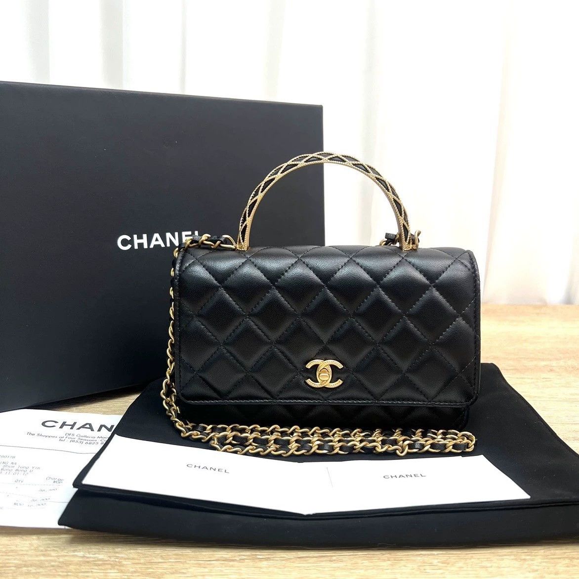 Chanel Pre-loved Bag Very good condition Size ONE SIZE - 1 Thumbnail